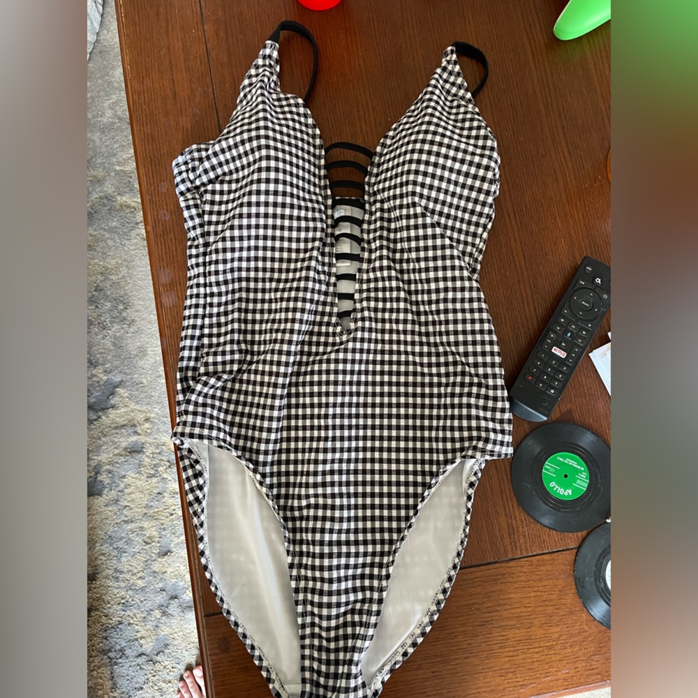 Bathing suit